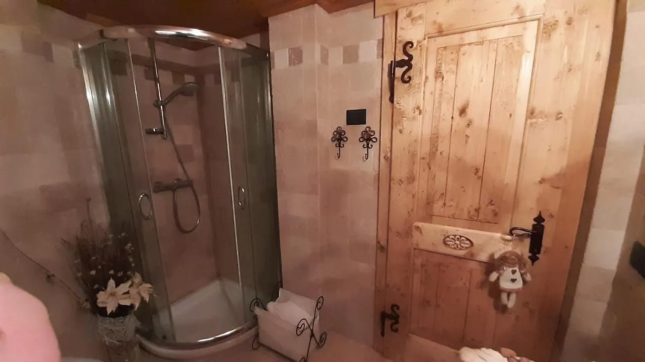 Apartment Chalet-Tabia Al Sol Montagna Dolomiti Pecol San Tomaso Italy
